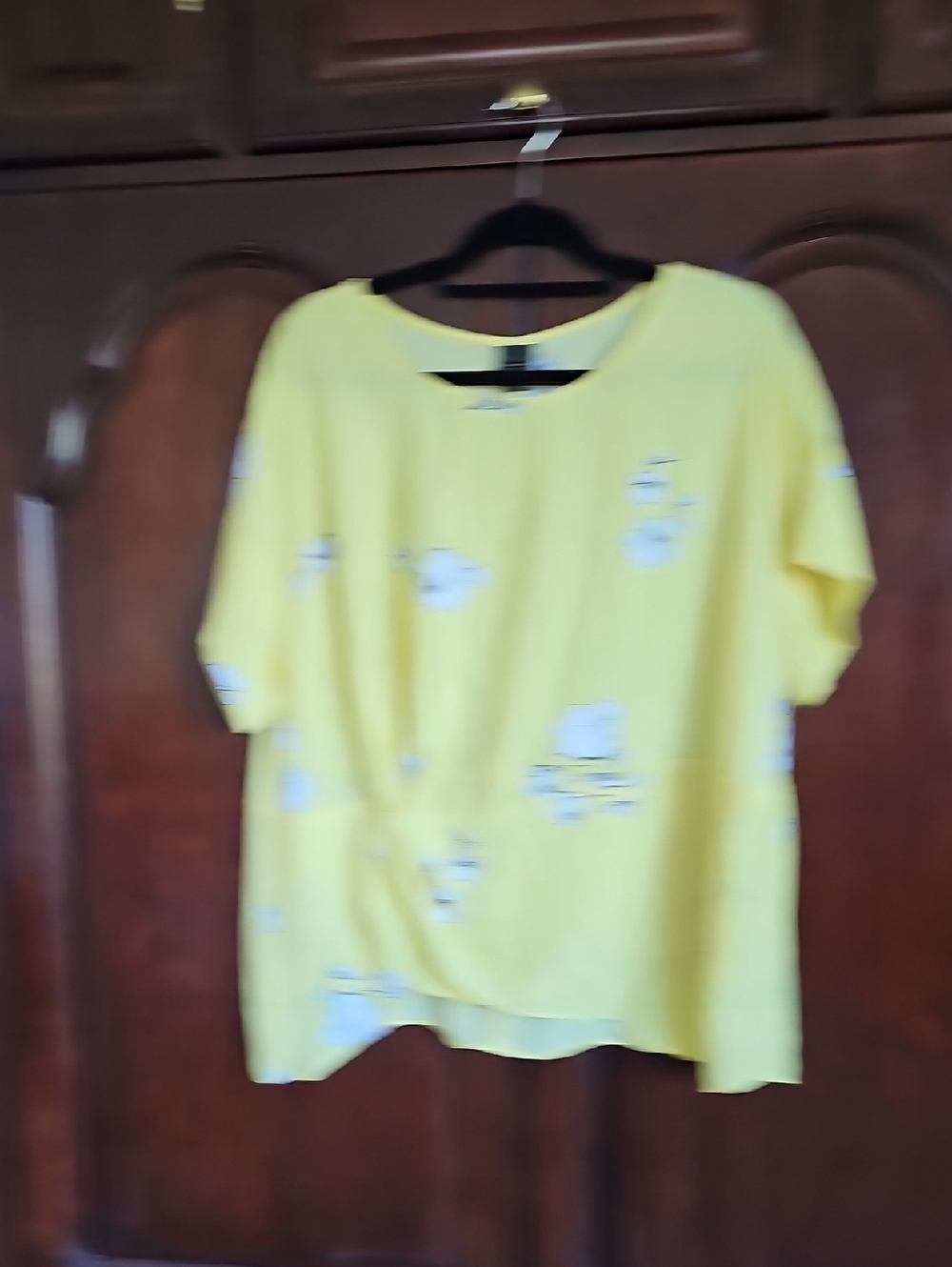 Worthington Yellow Floral Round-Neck Short Sleeve Blouse
